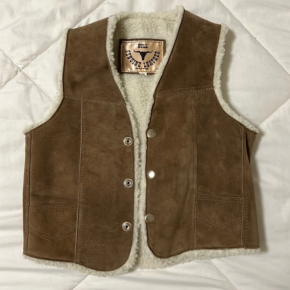 Western vest  genuine leather size kids medium. Genuine leather